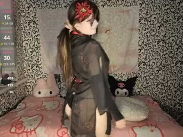 FrirenLovv live cam on BongaCams