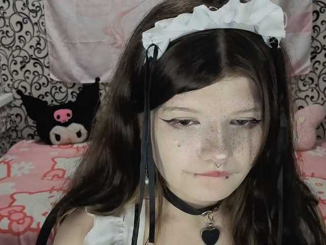 FrirenLovv live cam preview