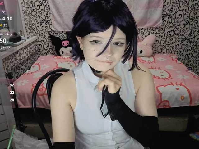 FrirenLovv live cam on BongaCams