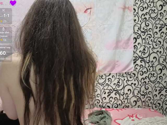 FrirenLovv live cam on BongaCams