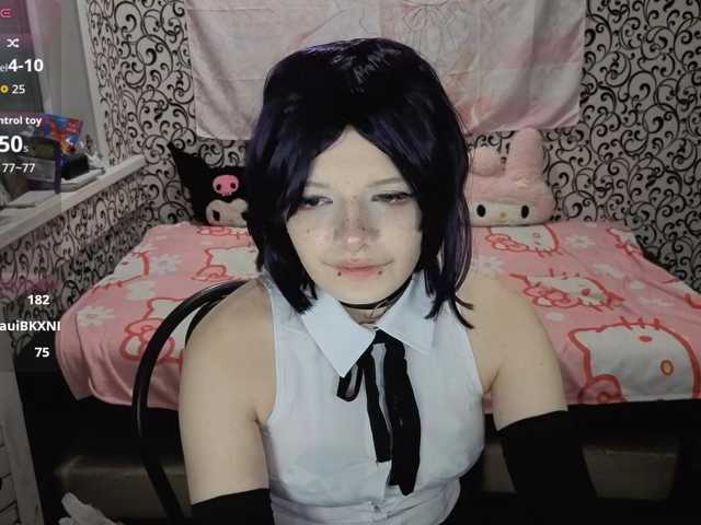 FrirenLovv live cam on BongaCams