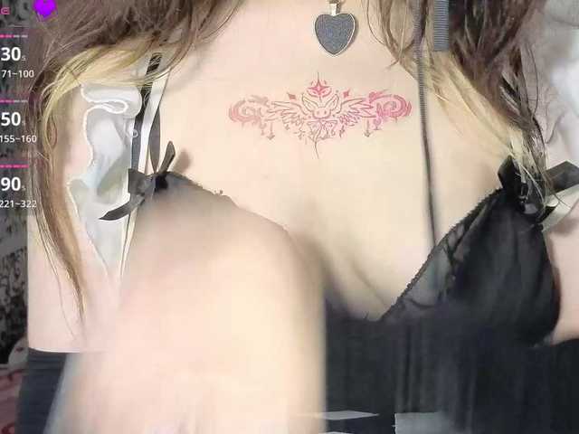 FrirenLovv live cam preview