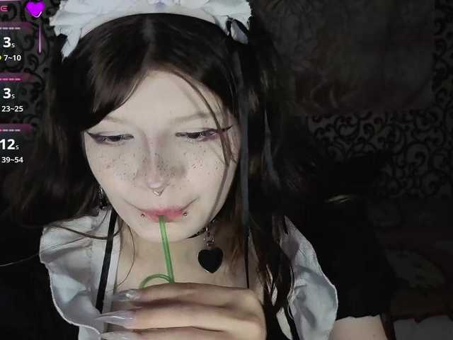 FrirenLovv live cam preview