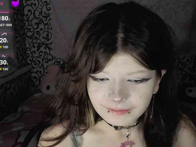 FrirenLovv webcam