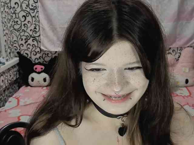 FrirenLovv webcam