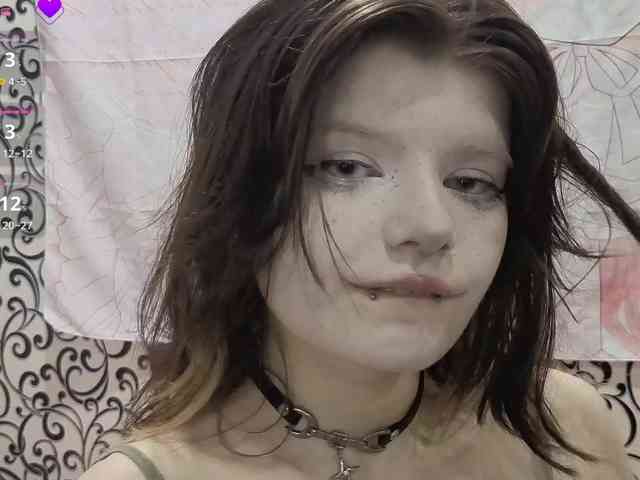 FrirenLovv webcam