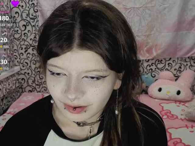 FrirenLovv webcam