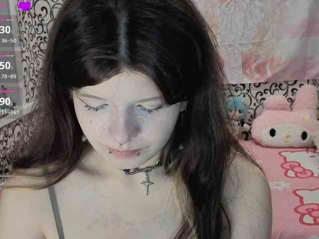 FrirenLovv webcam