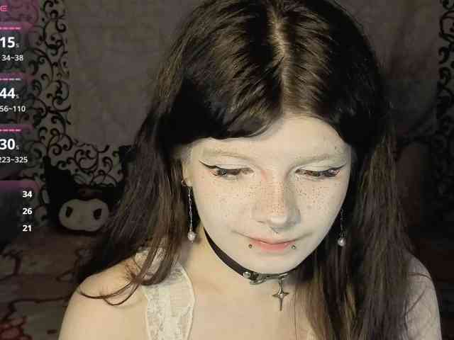 FrirenLovv webcam