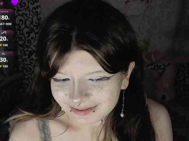 FrirenLovv webcam