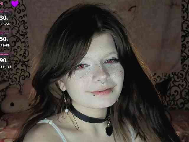 FrirenLovv webcam