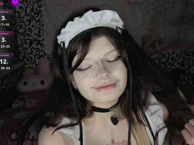 FrirenLovv webcam