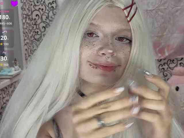 FrirenLovv webcam