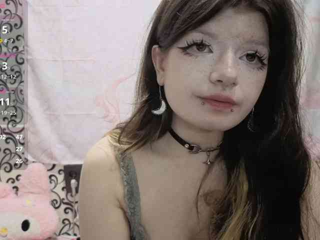 FrirenLovv webcam