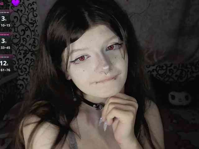 FrirenLovv webcam