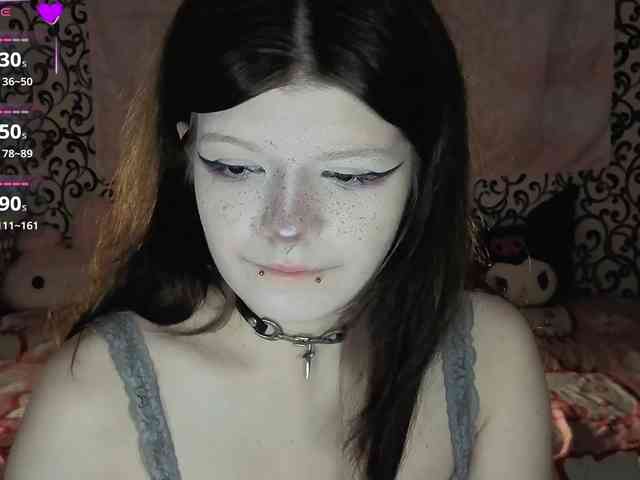 FrirenLovv webcam