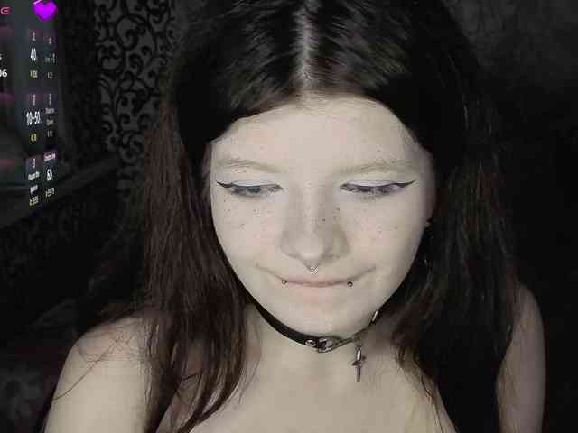 FrirenLovv webcam
