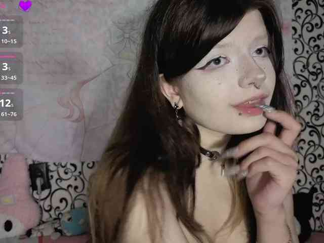 FrirenLovv webcam
