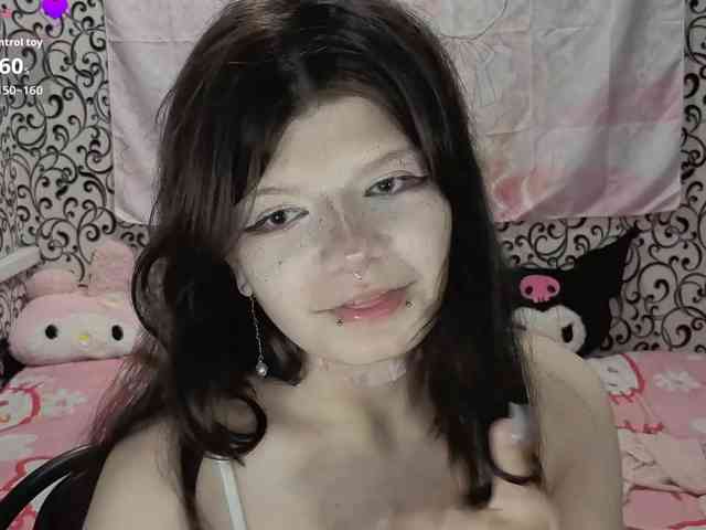 FrirenLovv webcam