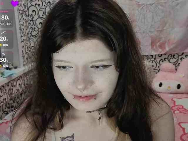 FrirenLovv webcam