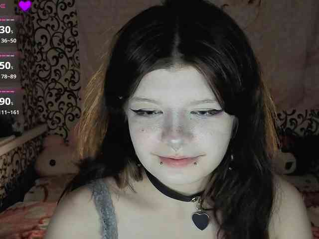 FrirenLovv webcam