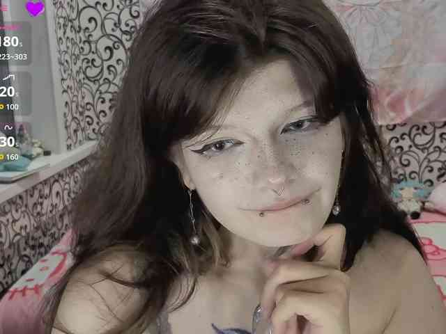 FrirenLovv webcam