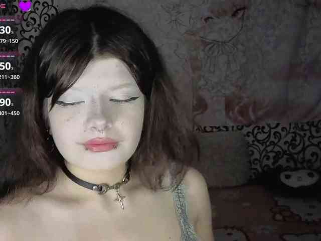 FrirenLovv webcam