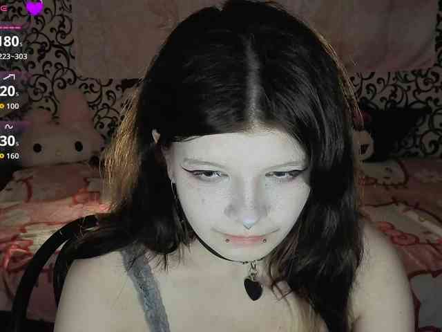FrirenLovv webcam