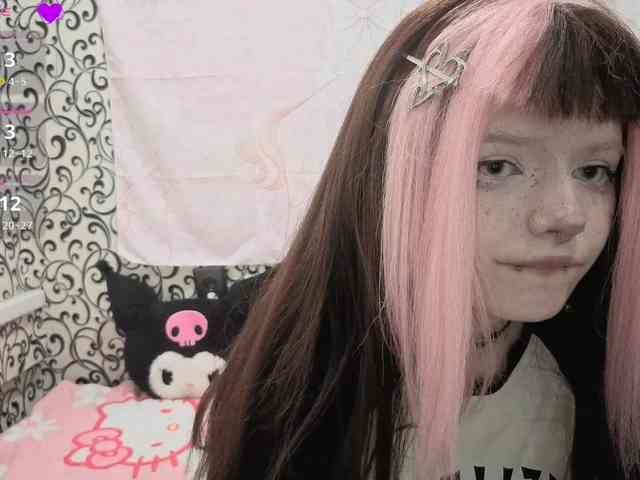 FrirenLovv webcam