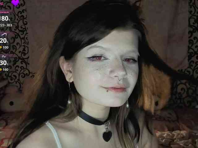 FrirenLovv webcam