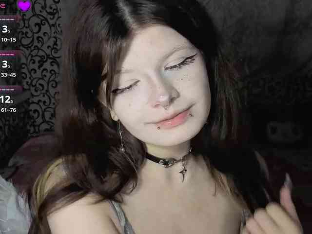 FrirenLovv webcam