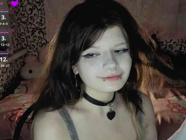 FrirenLovv webcam