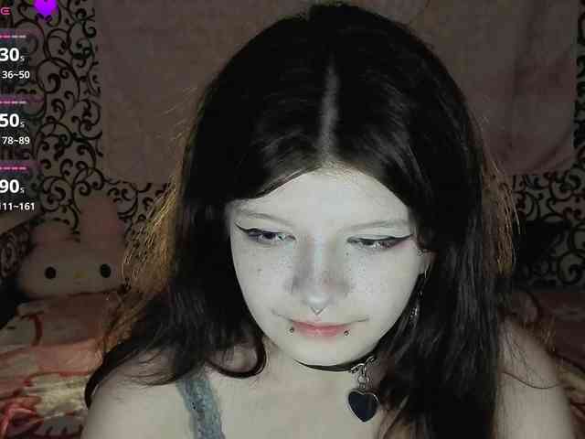 FrirenLovv webcam