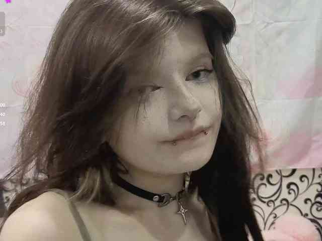 FrirenLovv webcam