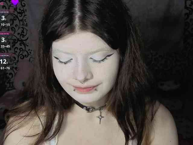 FrirenLovv webcam