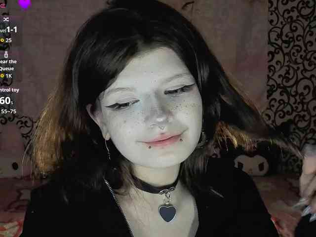 FrirenLovv webcam