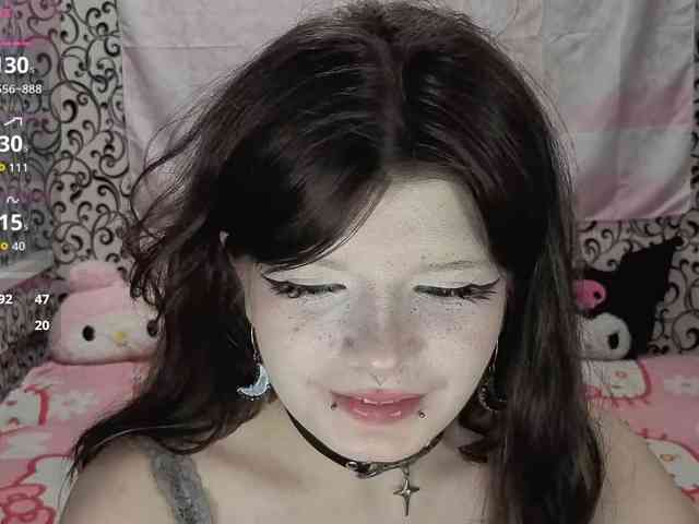FrirenLovv webcam