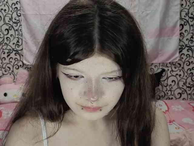FrirenLovv webcam