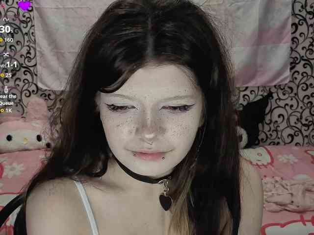 FrirenLovv webcam