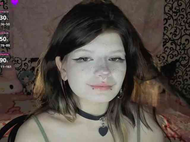FrirenLovv webcam