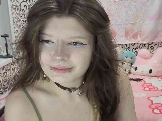 FrirenLovv webcam