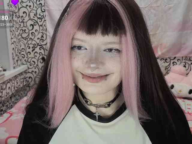 FrirenLovv webcam