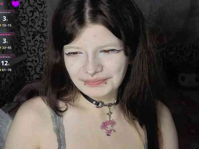 FrirenLovv webcam