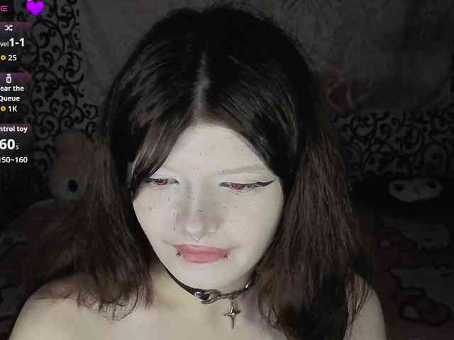 FrirenLovv webcam