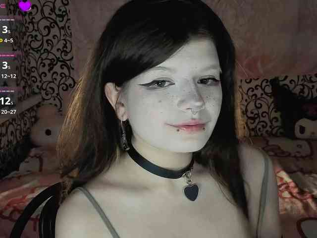 FrirenLovv webcam
