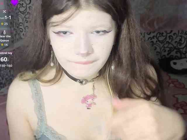 FrirenLovv webcam
