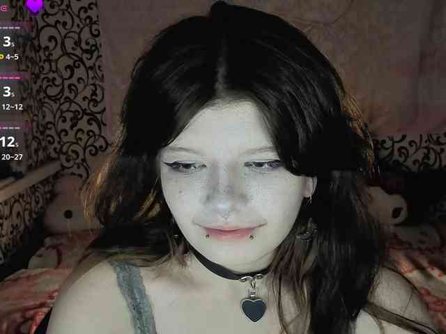 FrirenLovv webcam