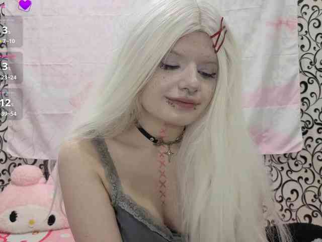 FrirenLovv webcam