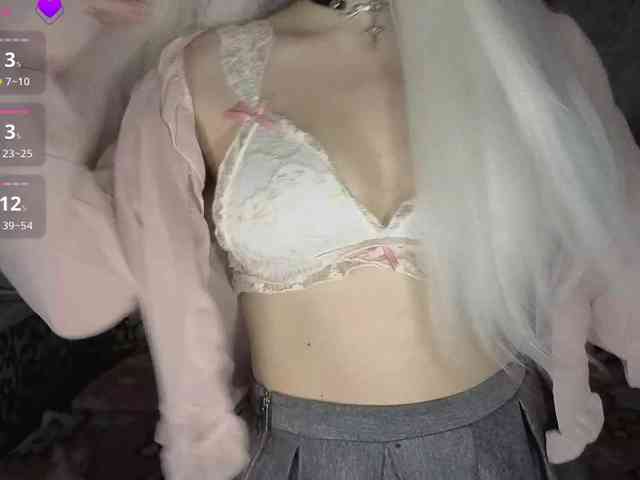 private live sexshow FrirenLovv