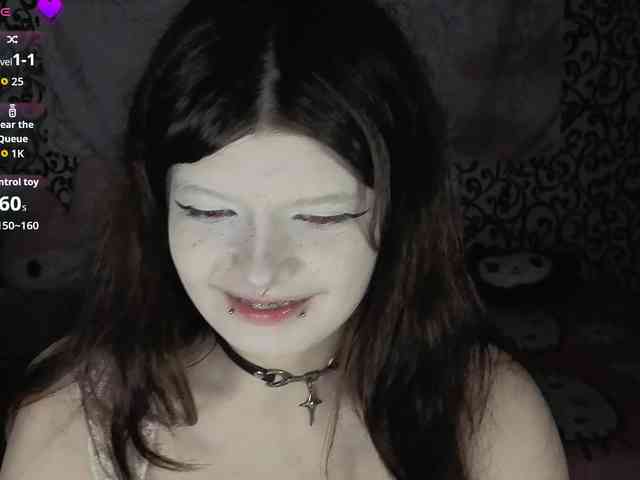 FrirenLovv webcam